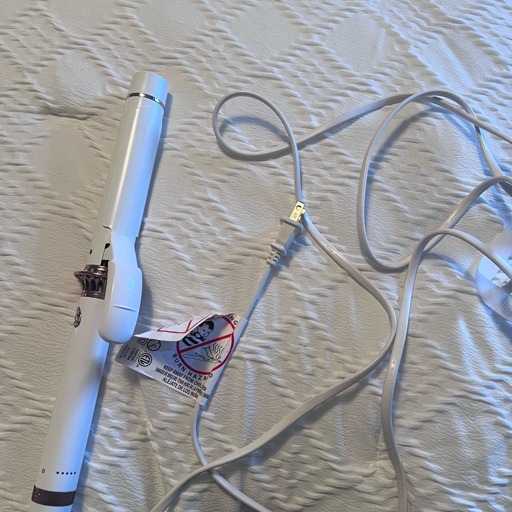 T3 White Hair Styling Tool
